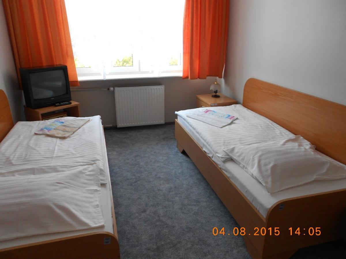 Hotel Na Skarpie Olsztyn  Esterno foto