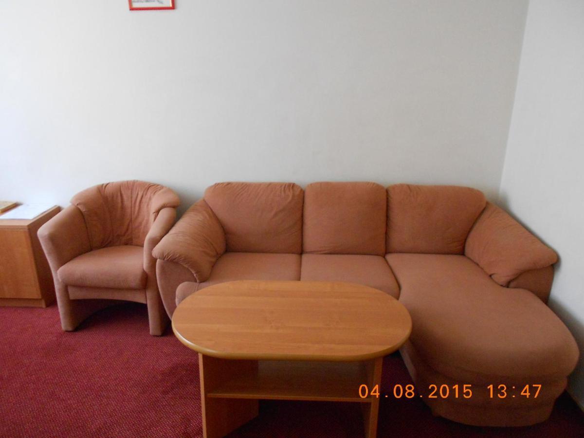Hotel Na Skarpie Olsztyn  Esterno foto