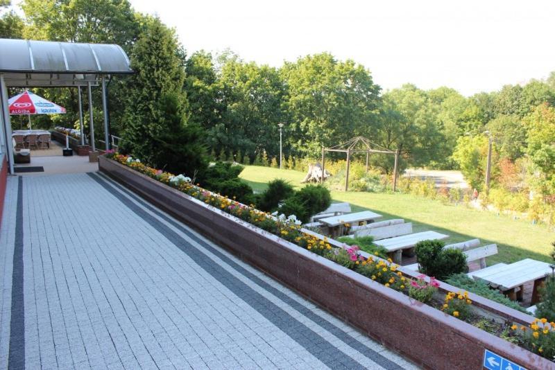 Hotel Na Skarpie Olsztyn  Esterno foto